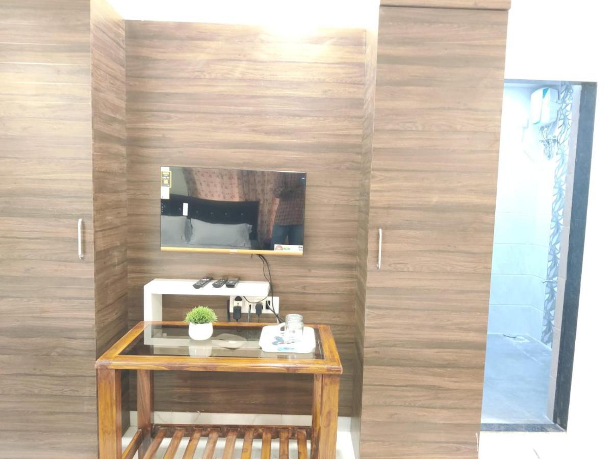 Hotel Orchid House Navi Mumbai Eksteriør billede